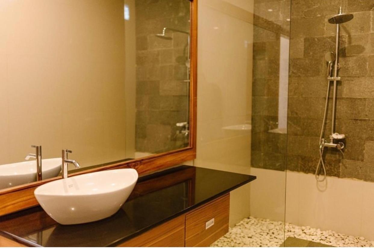 Sari Sky Bali Hotell Kubupenlokan Exteriör bild